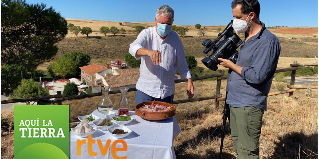 imagen de la elaboración de la receta de conejo escabechado del hostal la venta de malanquillla